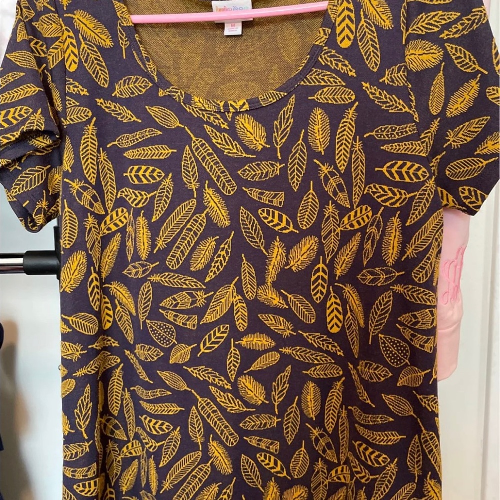 LuLaRoe shirt
